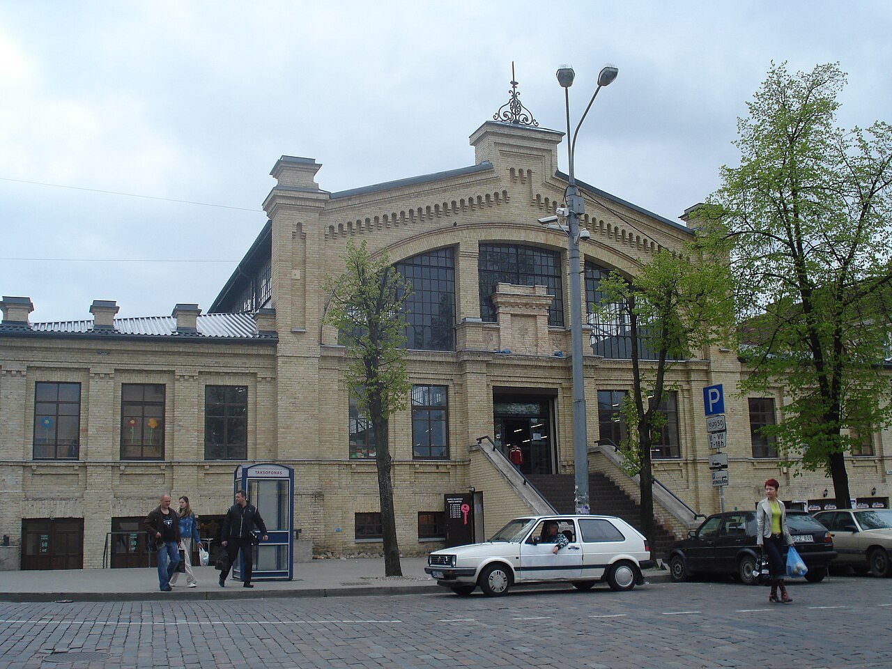 Halės Market building in Vilnius