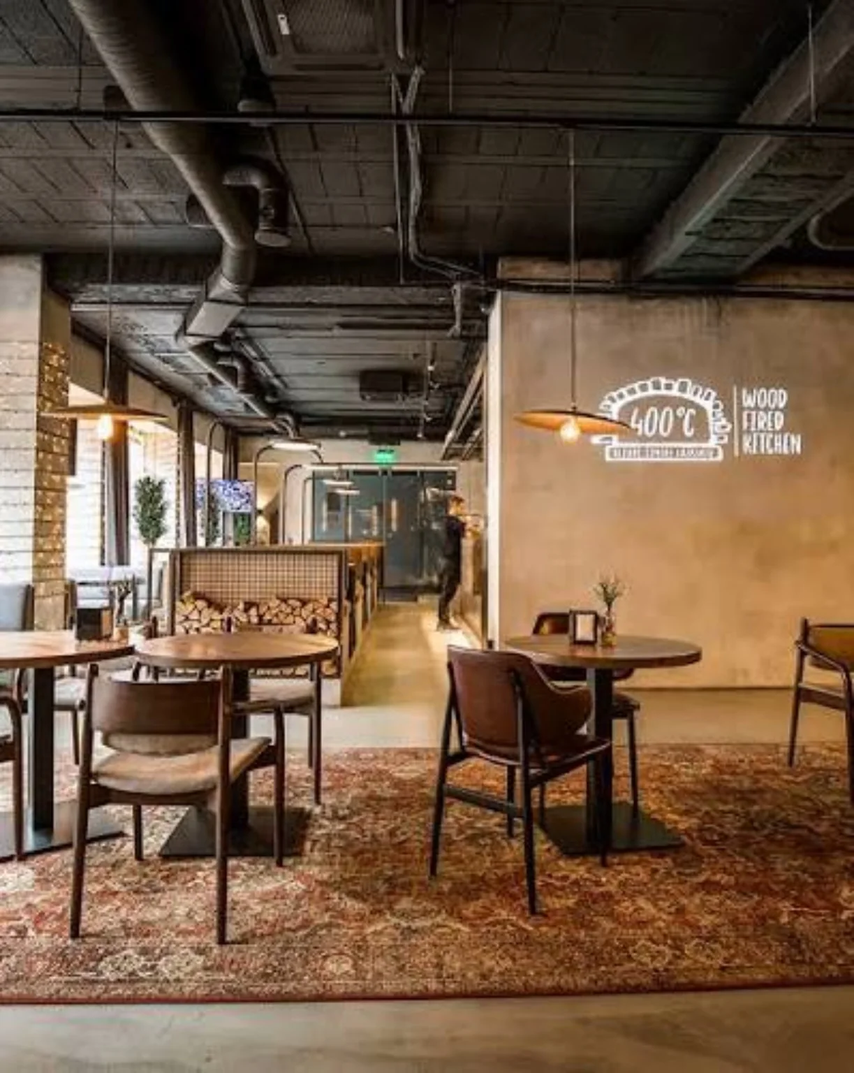 400 laipsnių restaurant interior in Kaunas