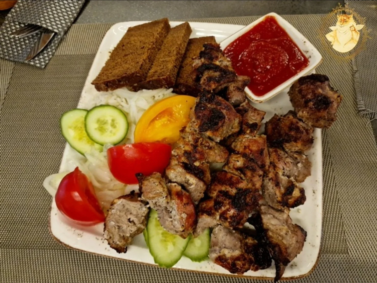 Charcoal-grilled shashlik at Ringaudų šašlykinė